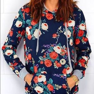 CLEAROUT * NWOT light hoodie